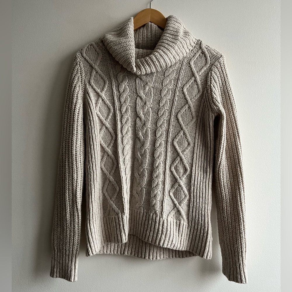 Abercrombie & Fitch Cable-Knit Turtleneck Poetcore Academia Cream Beige Sz M